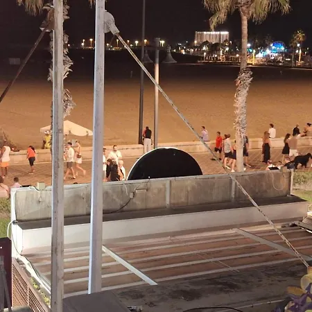 アパート Con Gran Terraza Frente Al Mar Playa バレンシア